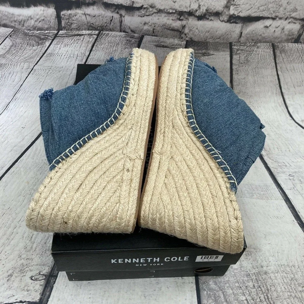 kenneth cole Women’s Otta Blue Denim espadrille‎ wedges size 9.5M New in box.